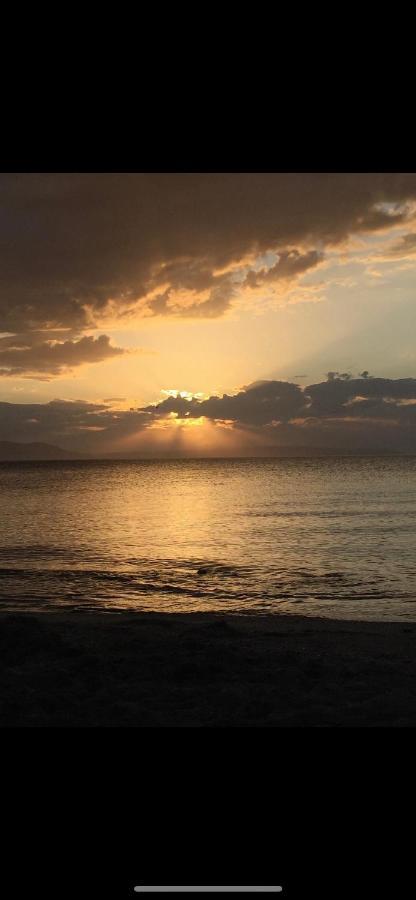 Chalkís Villa Sul Mare מראה חיצוני תמונה